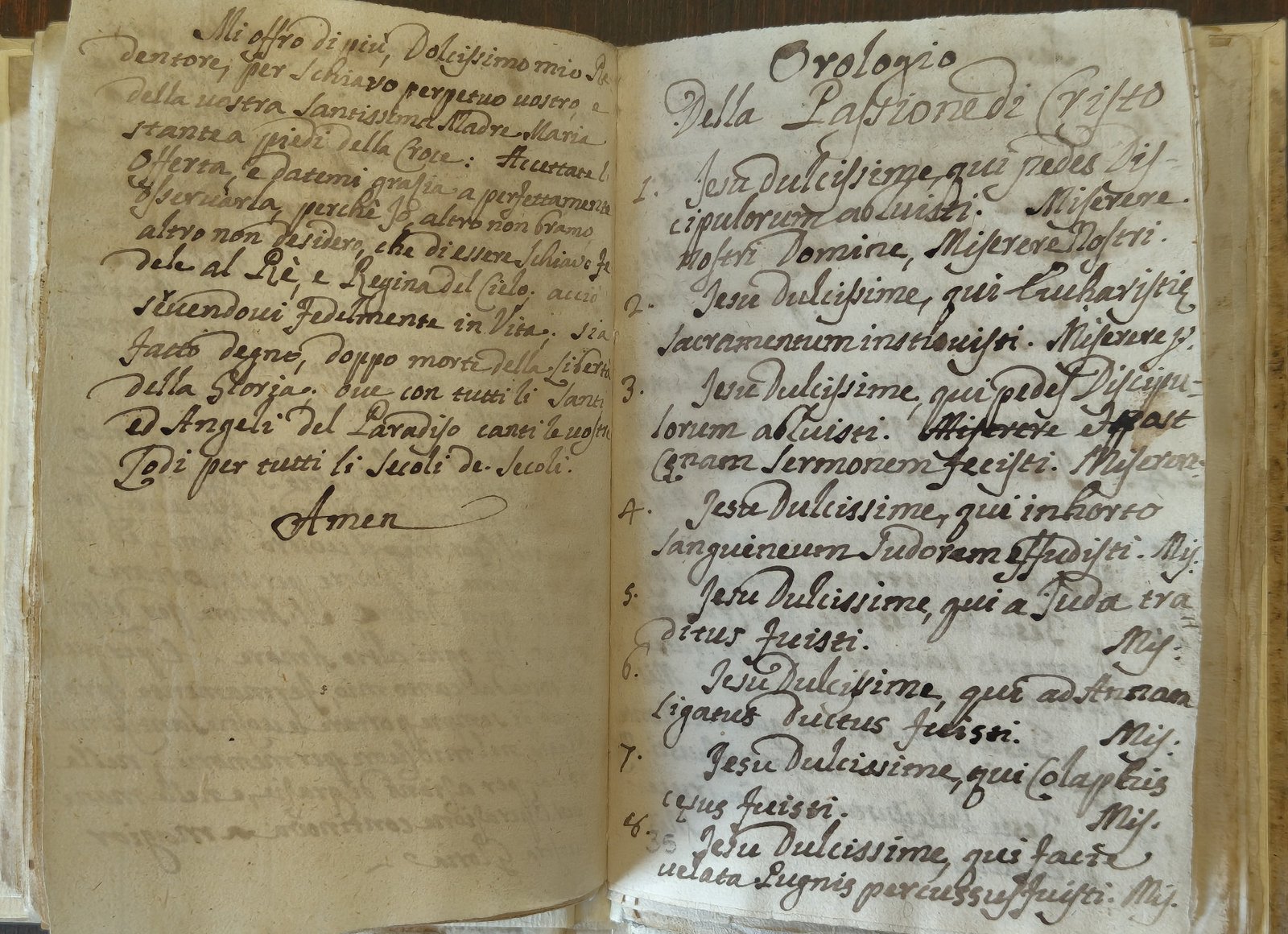 Orologio della Passione di Cristo — preghiere manoscritte in latino